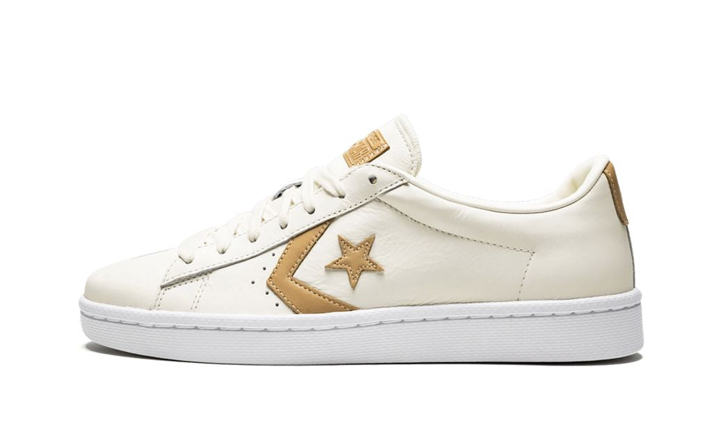 More Converse Pro Leather 76 Ox