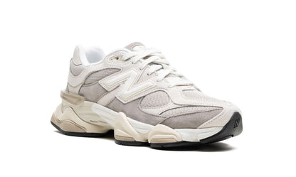 New Balance 9060 Oatmeal