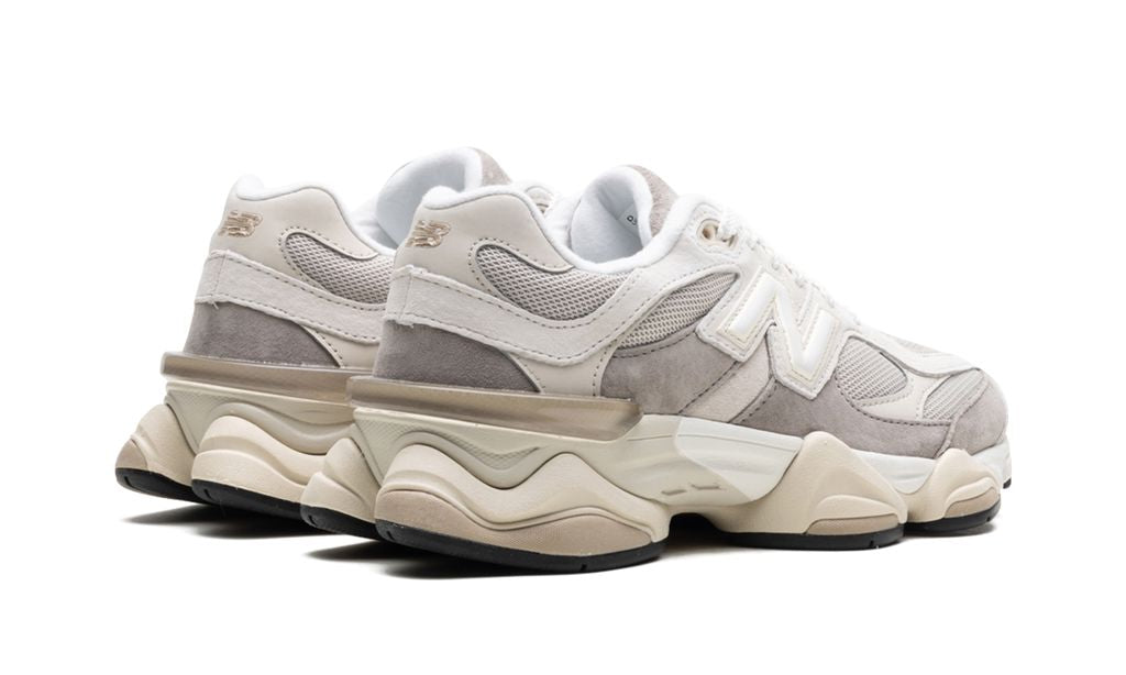 New Balance 9060 Oatmeal